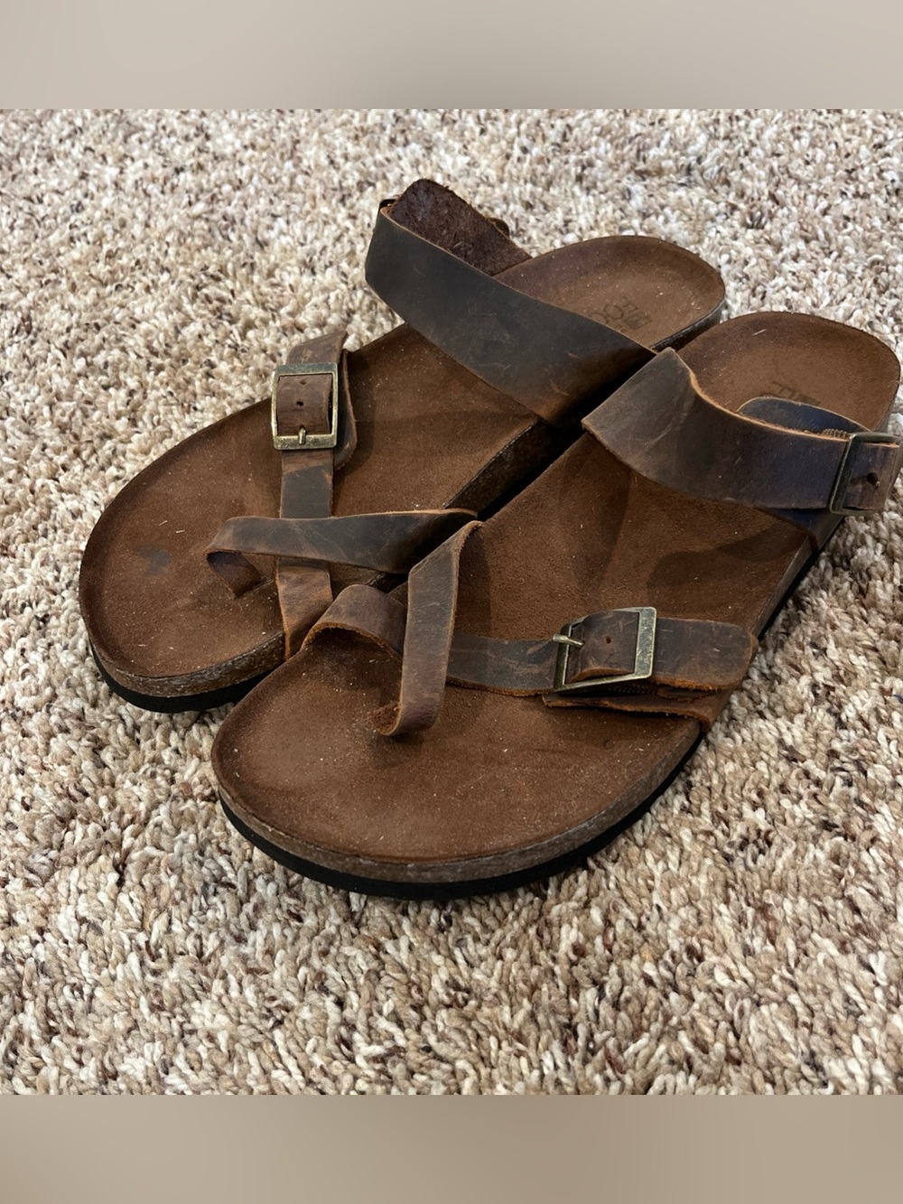 White Mountain Gracie Brown Genuine Leather Footbed Thong Sandal 9M